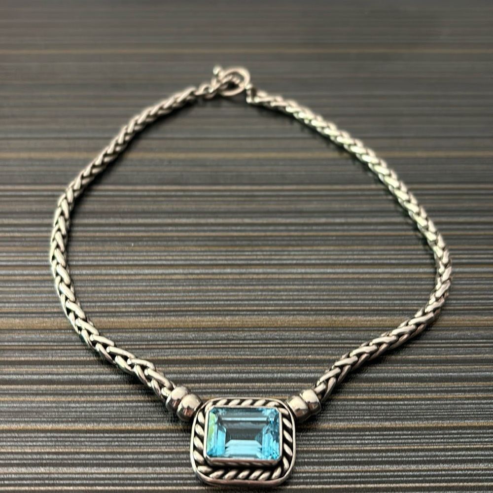 Stunning Solid 925 Sterling Silver necklace with huge Aquamarine center stone
